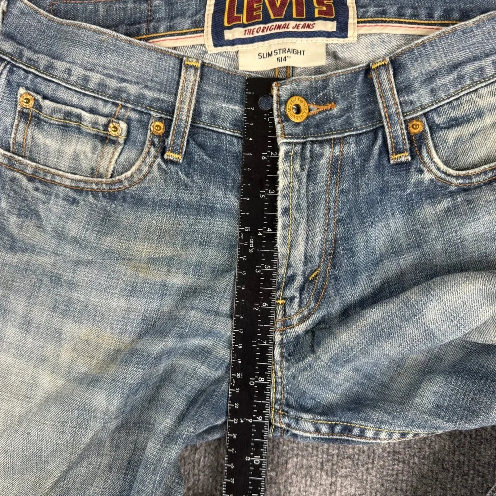 Levi's Jeans Mens Size 30x32 Blue 514 Slim Straight Cotton Light Wash Denim